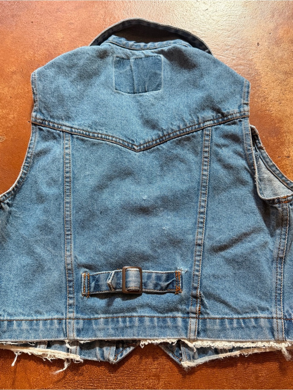 Levi’s Classic Light Blue Denim Vest - Picture 5 of 8